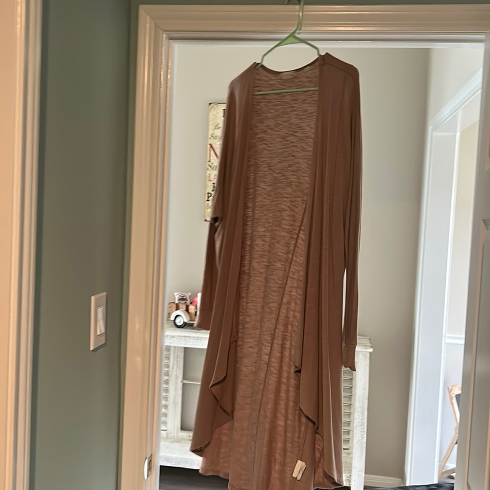 Long, long sleeve cover up